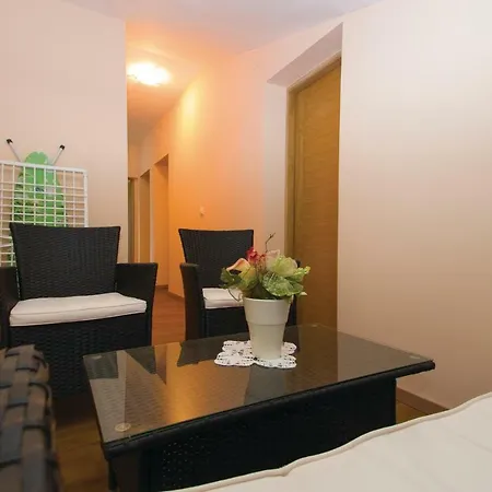 Two-bedroom In Vela Luka