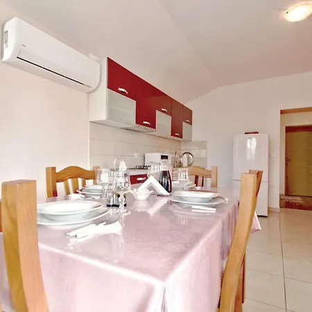 Two-bedroom In Apartment *